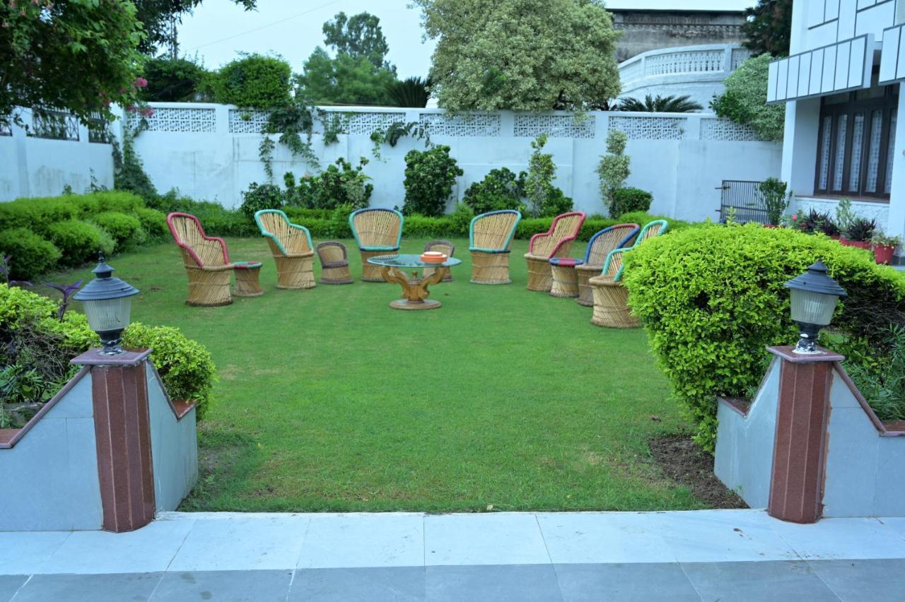Dhairya's Villa Standard King Size Beekman Room Jammu Dış mekan fotoğraf