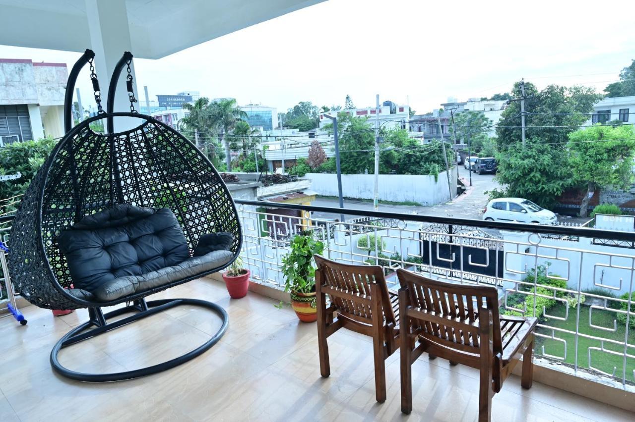 Dhairya's Villa Standard King Size Beekman Room Jammu Dış mekan fotoğraf