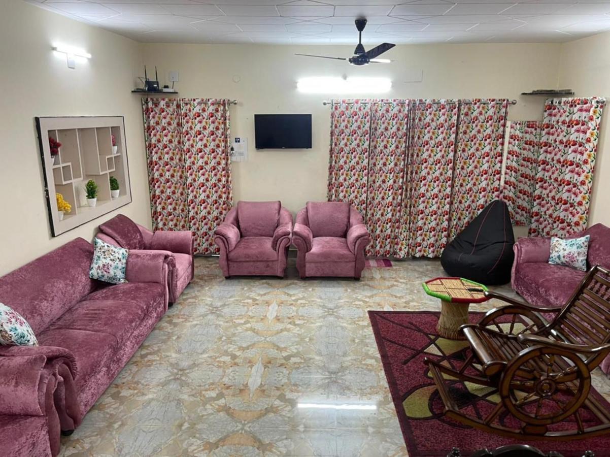 Dhairya's Villa Standard King Size Beekman Room Jammu Dış mekan fotoğraf