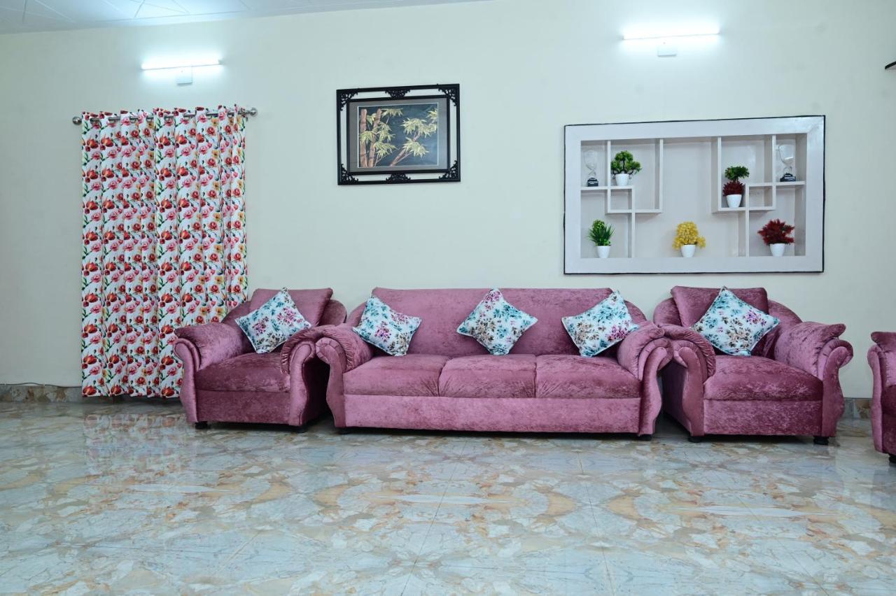 Dhairya's Villa Standard King Size Beekman Room Jammu Dış mekan fotoğraf
