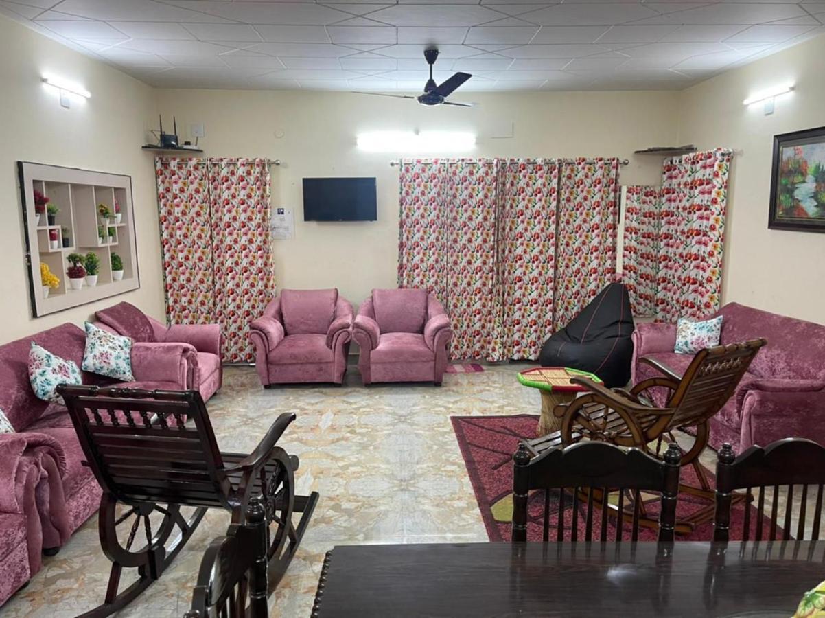 Dhairya's Villa Standard King Size Beekman Room Jammu Dış mekan fotoğraf